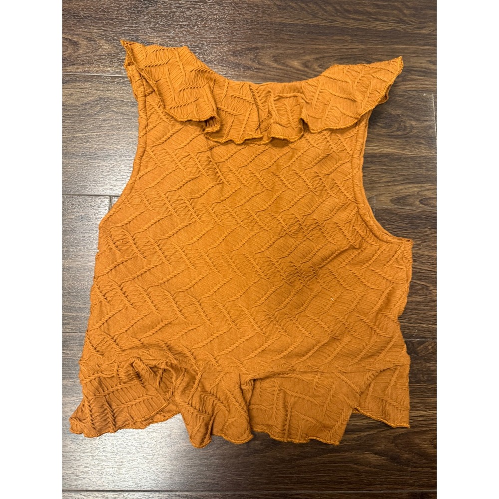 ASTR The Label Rust Textured Ruffle Tie-Front Top‎ - Size S - Picture 6 of 6